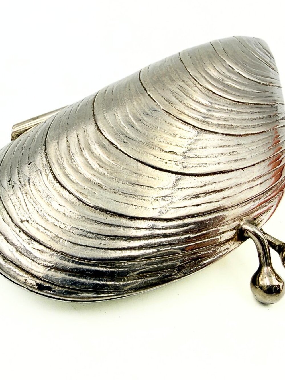 Hallmark Victorian Style Sterling Silver Vanity Biomorphic Art Shell Compact